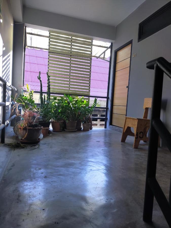 9 Hostel Chiang Mai Exterior photo