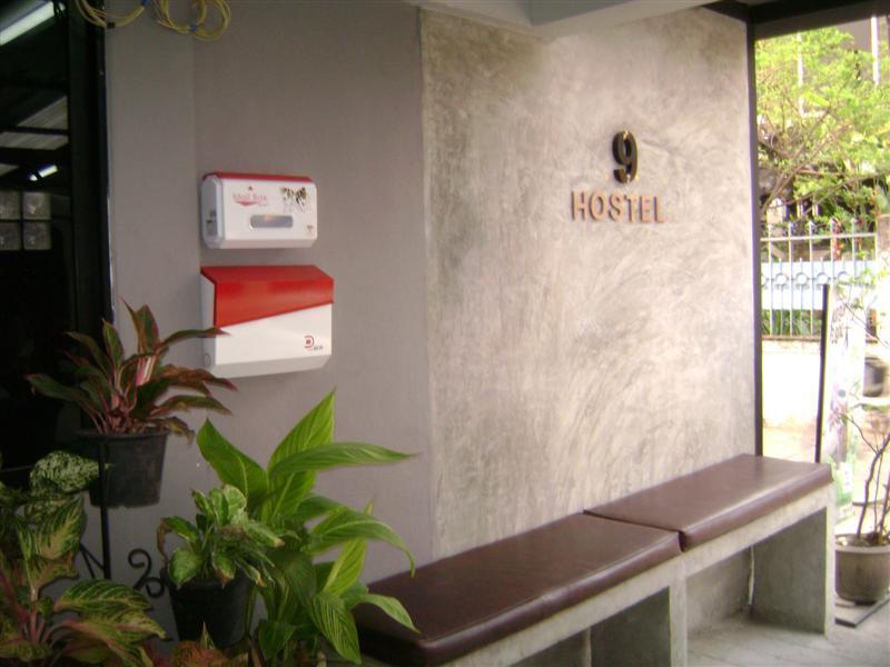 9 Hostel Chiang Mai Exterior photo