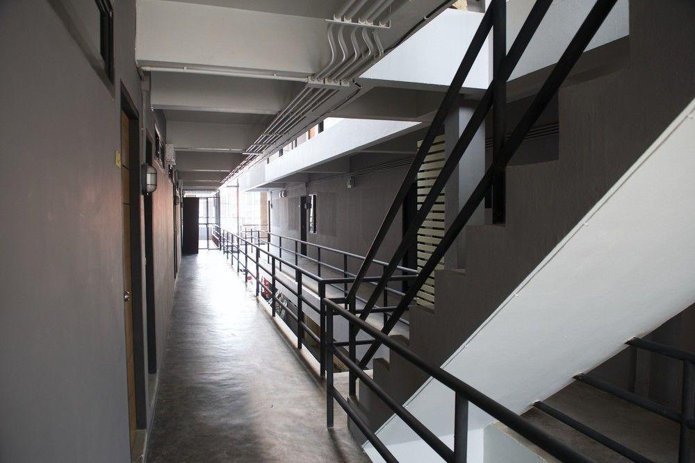 9 Hostel Chiang Mai Exterior photo