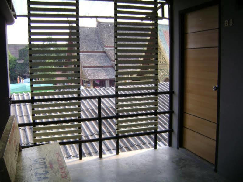 9 Hostel Chiang Mai Exterior photo